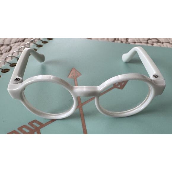 Labubu The Monsters Cool and trendy sunglasses in White Brand New - Picture 2 of 5